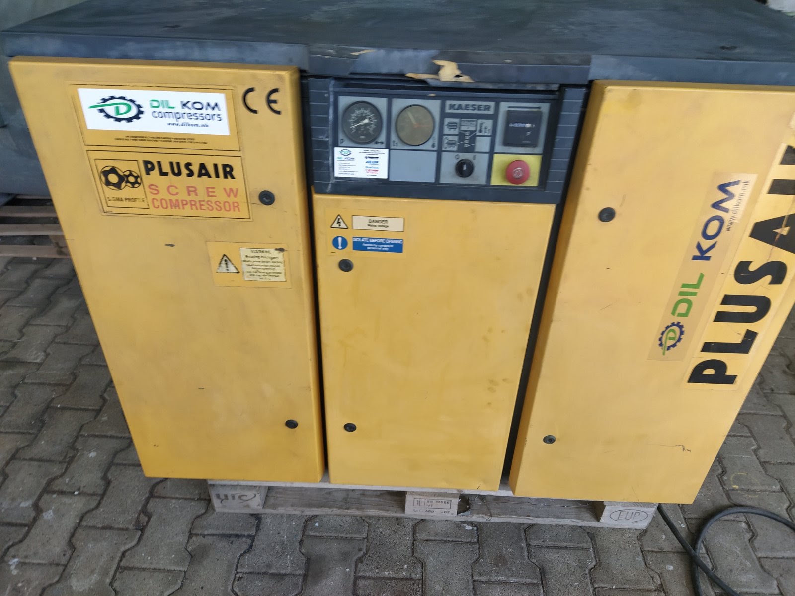 Половен завоен компресор PLUSAIR 22 kW